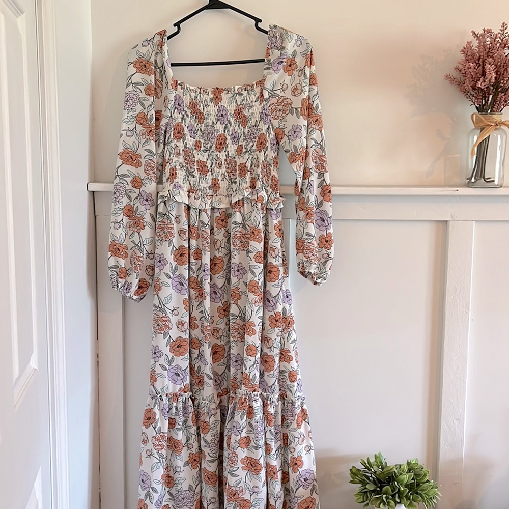 Size S long dress with flowers